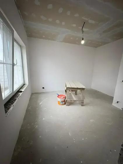 Casă cu 3 camere cu Teren 427 Mp în Central