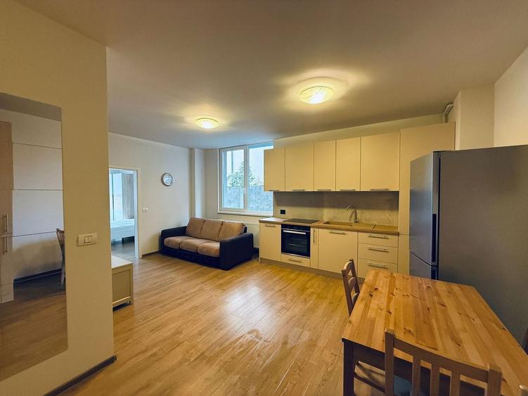 Apartament cu 2 camere semidecomandat în Giroc
