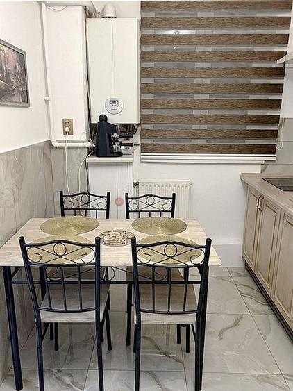 Apartament cu 3 camere decomandat, mobilat în Centrul Istoric