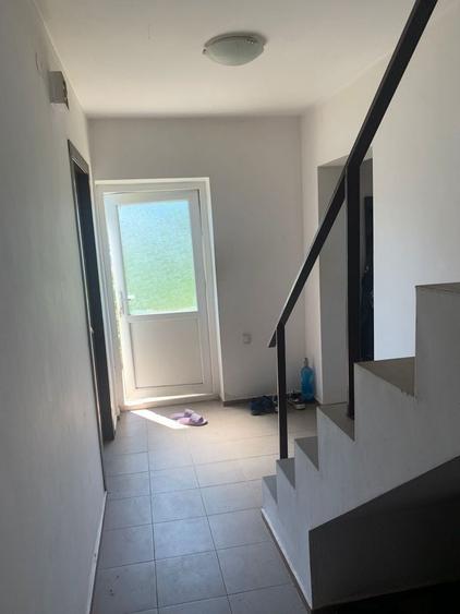 Casă cu 3 camere în Central