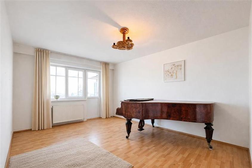 Apartament cu 3 camere decomandat, mobilat în Ciucului