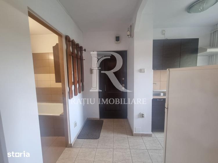 Garsonieră decomandată în ITM