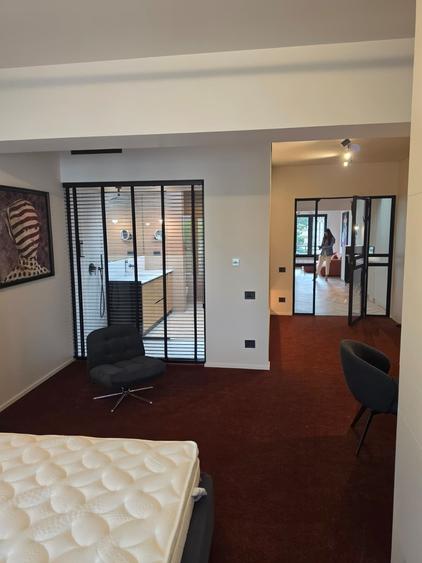 Apartament cu 2 camere decomandat în P-ța Ovidiu