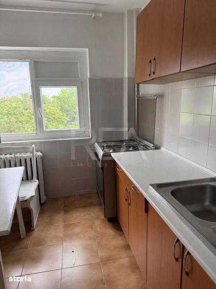 Apartament cu 3 camere decomandat, mobilat în Militari