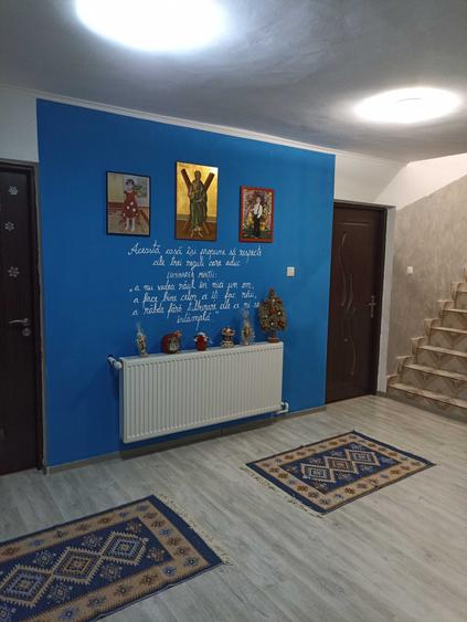 Casă cu 4 camere în Vărsătura