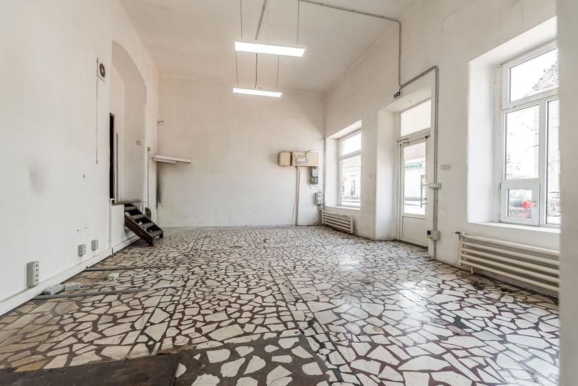 Spațiu comercial, de 169 mp, în Boul Roșu