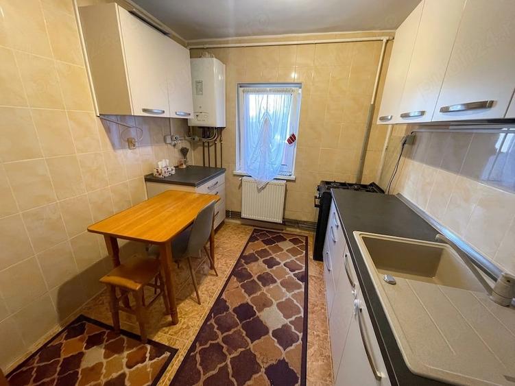 Apartament cu 2 camere decomandat în Griviței