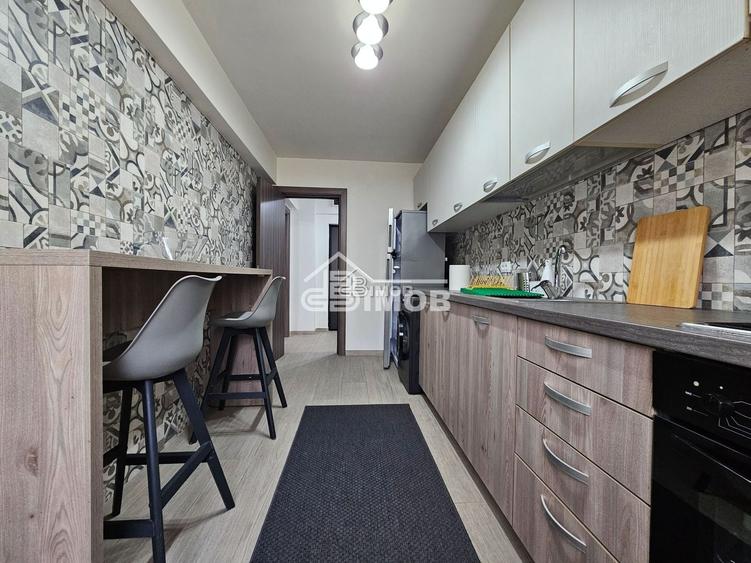 Apartament cu 2 camere decomandat, mobilat în Micro 3