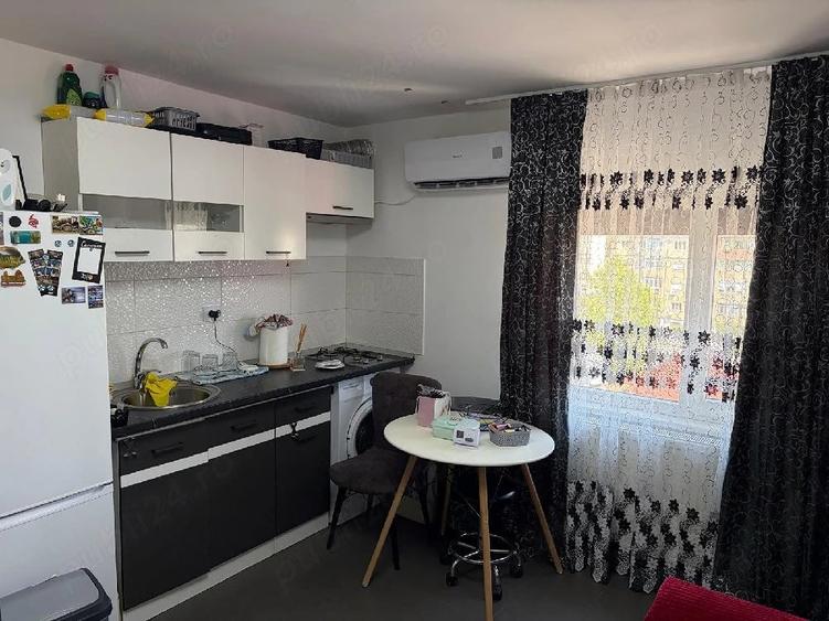 Apartament cu 2 camere nedecomandat în Central