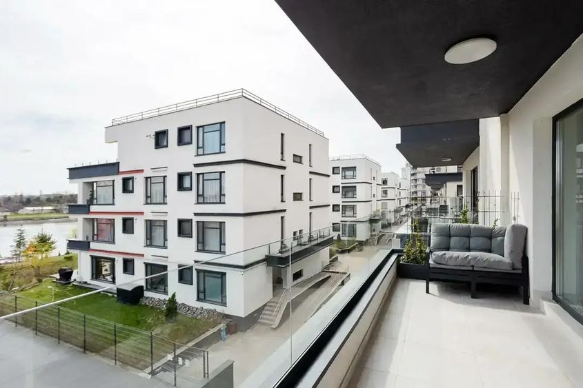 Apartament cu 4 camere semidecomandat, mobilat în Floreasca