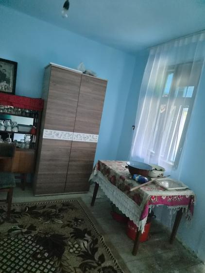 Casă cu 3 camere în Central