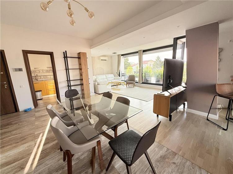 Apartament cu 3 camere decomandat în Dorobanți