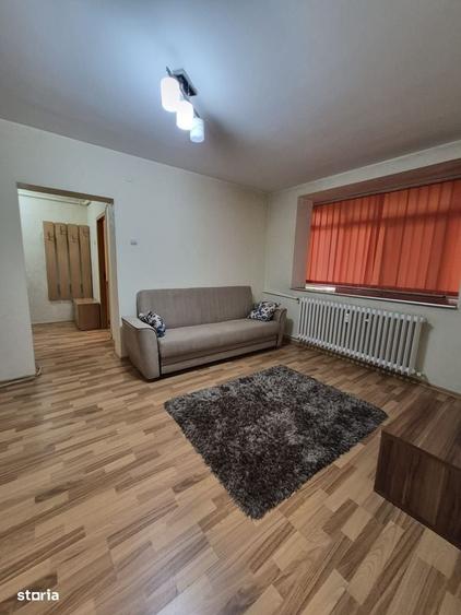Apartament semidecomandat , parter, Calea Bucuresti-Piata de Flori - 1