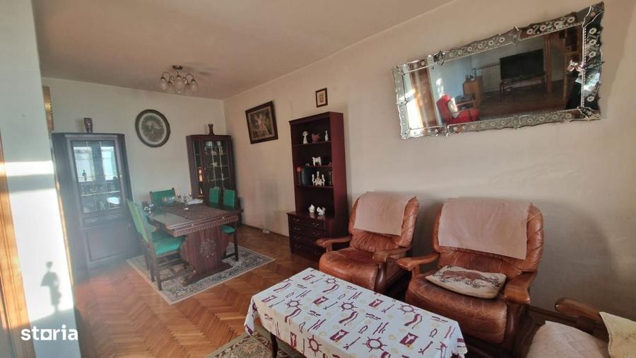 Casă cu 4 camere cu Teren 163 Mp în Central
