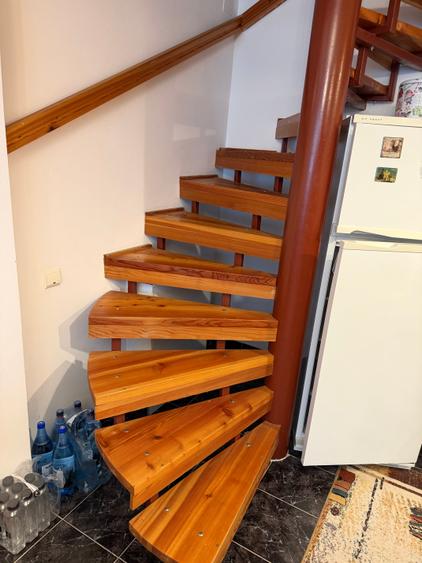 Apartament cu 3 camere decomandat în Cioplea