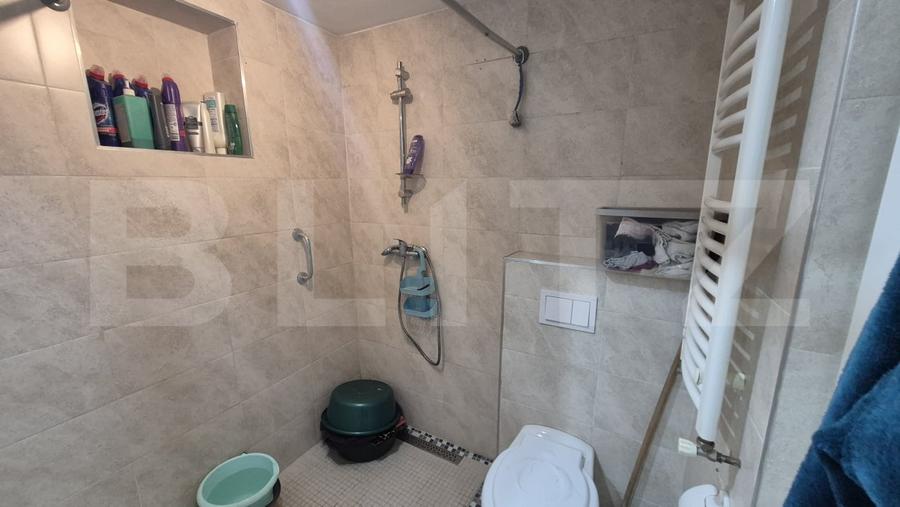 Casă individuală cu 4 camere cu Canalizare în Cloșca