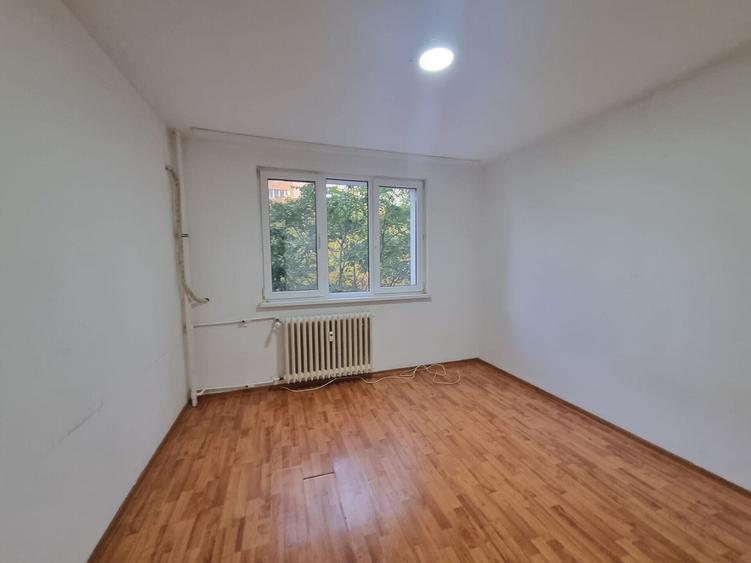 Apartament cu 2 camere circular în Baba Novac