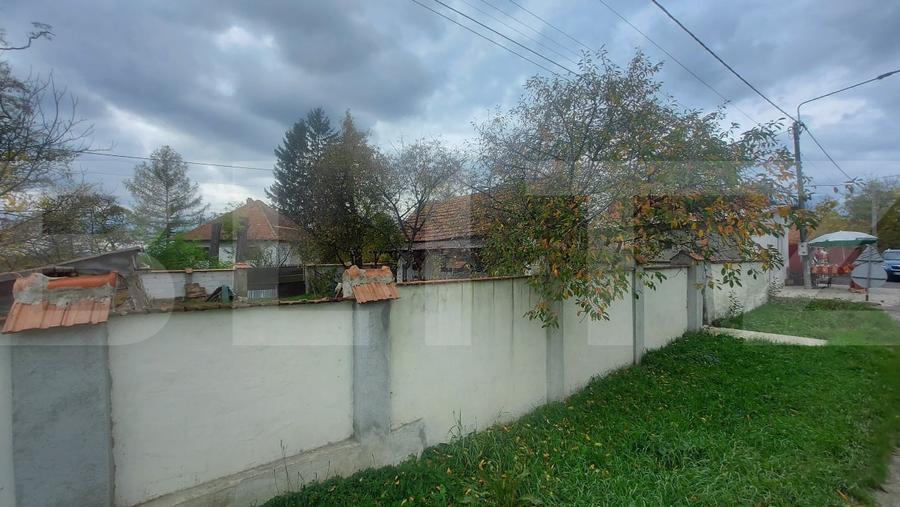Casă individuală cu 2 camere cu Teren 438 Mp în Ozun
