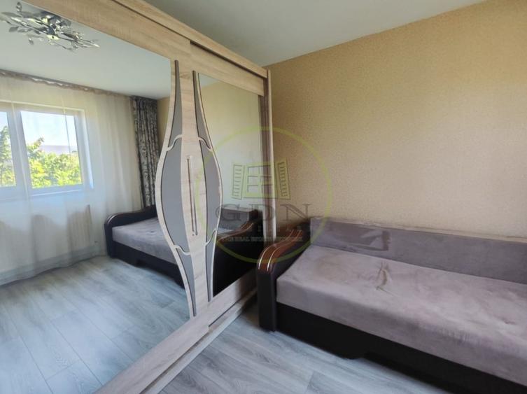Casă individuală cu 5 camere cu Teren 390 Mp în Bariera Vâlcii