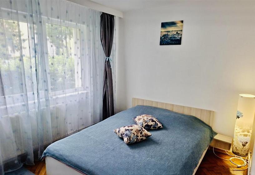 Apartament cu 2 camere nedecomandat, mobilat în Central