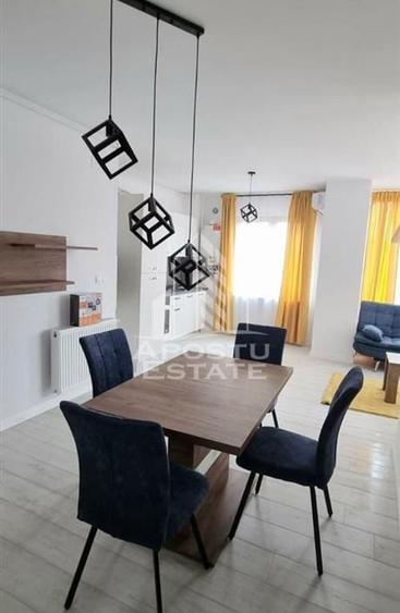 Apartament cu 3 camere decomandat, mobilat în Torontalului