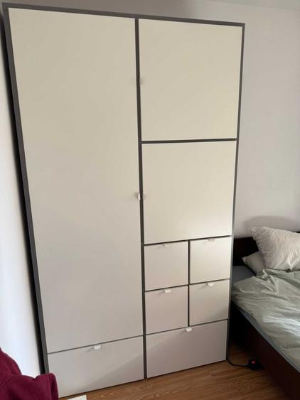 Apartament cu 3 camere decomandat în Tineretului