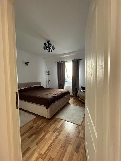 Apartament cu 3 camere decomandat în Ultracentral