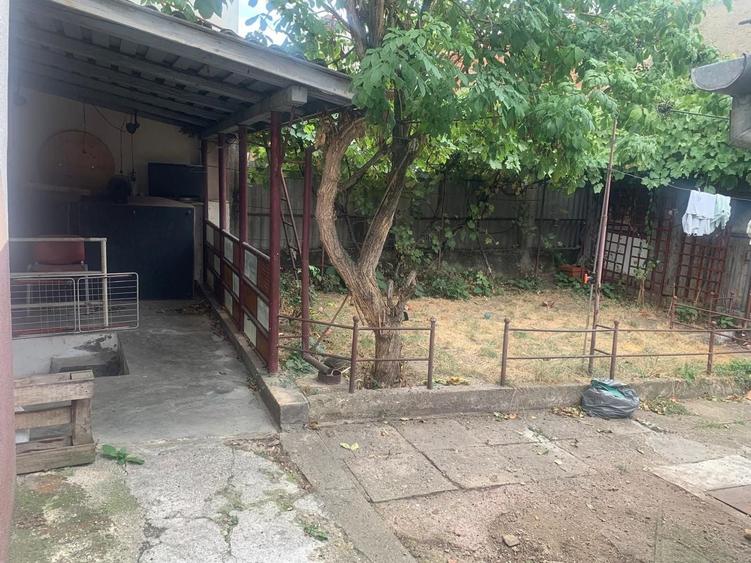 Casă individuală cu 3 camere cu Canalizare în Gruia