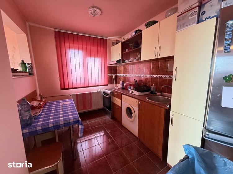 Apartament cu 3 camere decomandat în Olimpia-Stadion