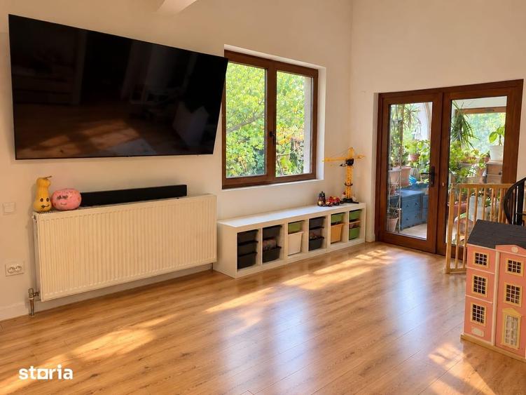 Casă cu 4 camere cu Teren 1029 Mp în Corbeanca