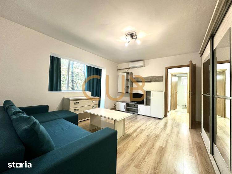 Apartament cu 3 camere, mobilat în Lipovei