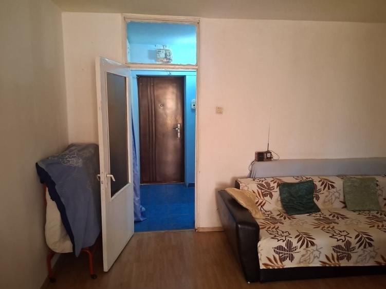 Garsonieră decomandată în Valea Rosie