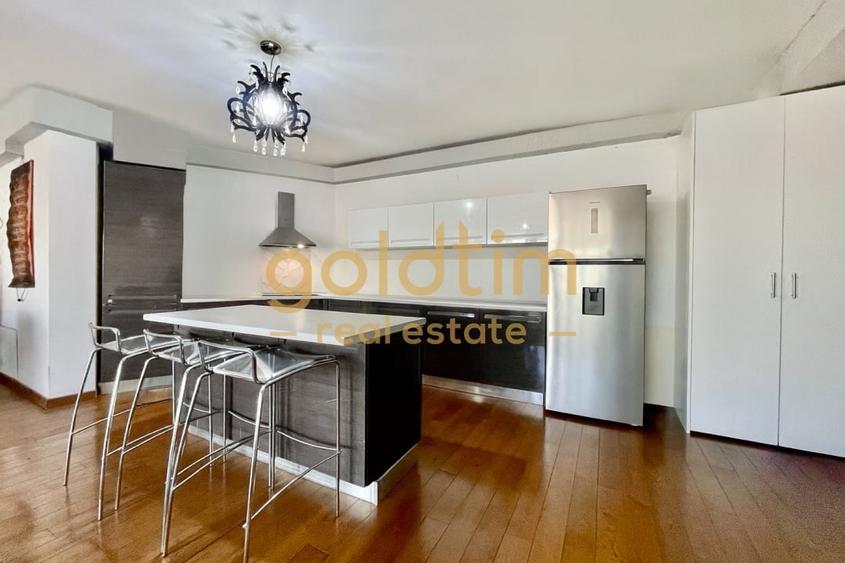 Apartament cu 3 camere semidecomandat, mobilat în Pipera
