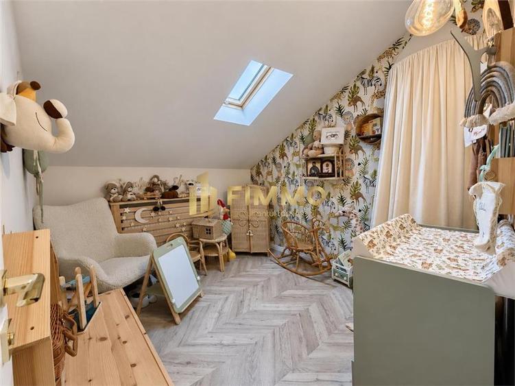 Apartament cu 4 camere decomandat, mobilat în Exterior Sud