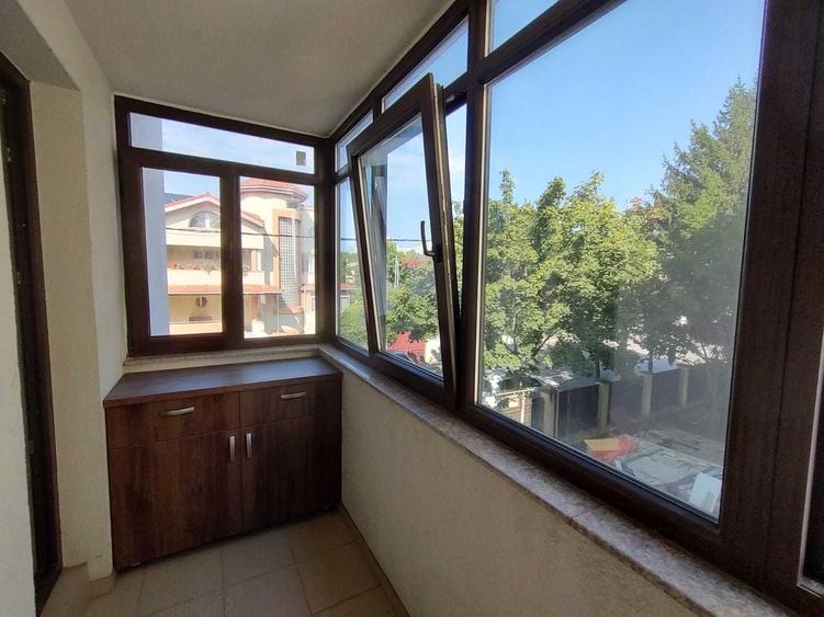 Apartament cu 2 camere decomandat în Jiului