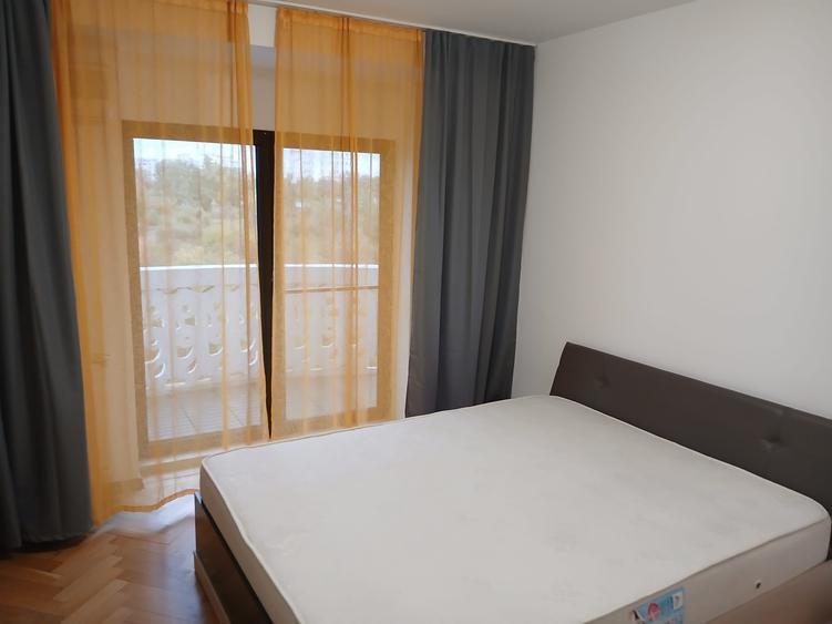 Apartament cu 3 camere decomandat, mobilat în Unirii