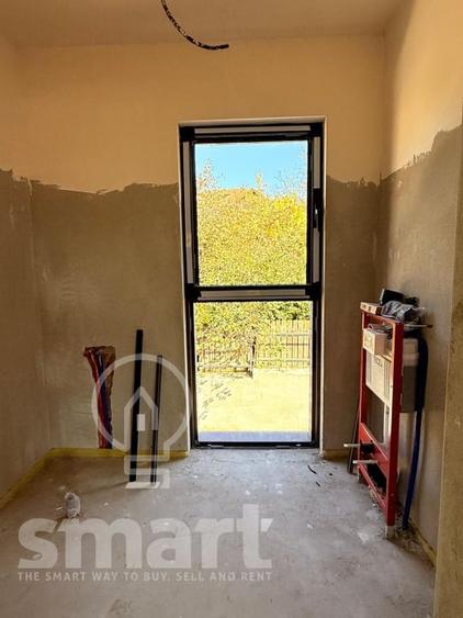 Duplex cu 5 camere cu Canalizare în Europa