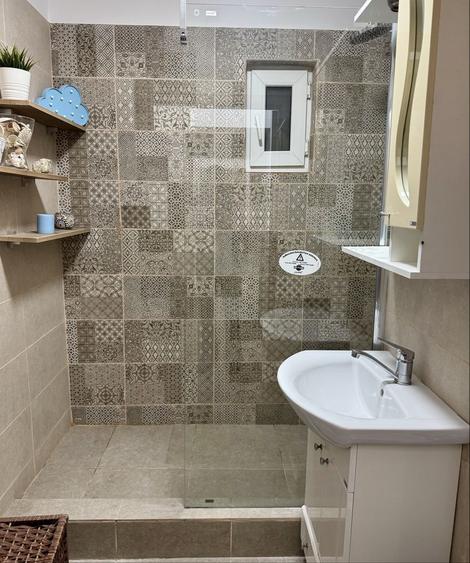 Apartament cu 4 camere decomandat în Ultracentral