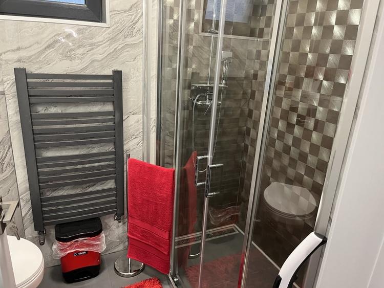 Casă individuală cu 4 camere cu Canalizare în Valu lui Traian