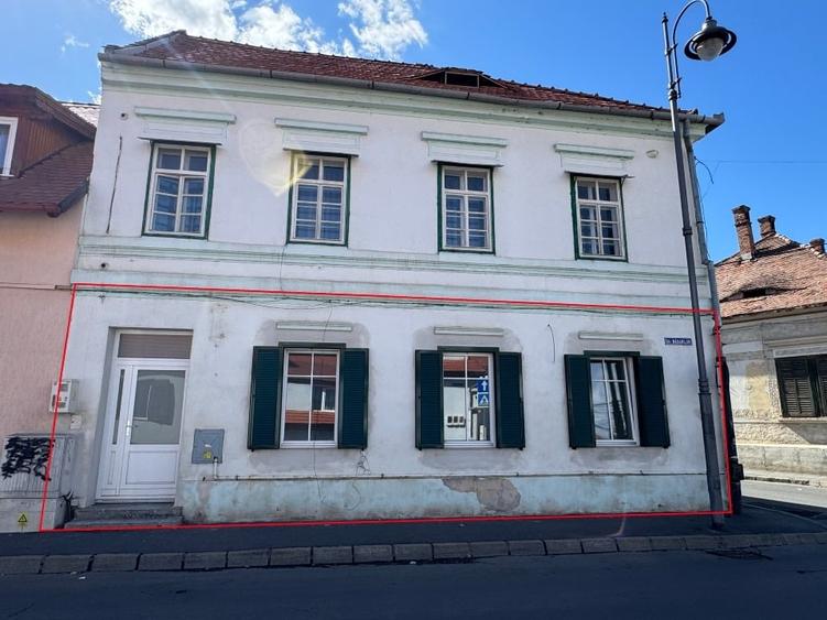 Apartament cu 4 camere decomandat în Ultracentral