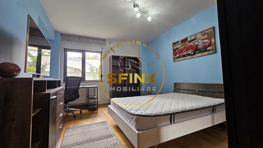 Apartament cu 3 camere decomandat, mobilat în Polonă