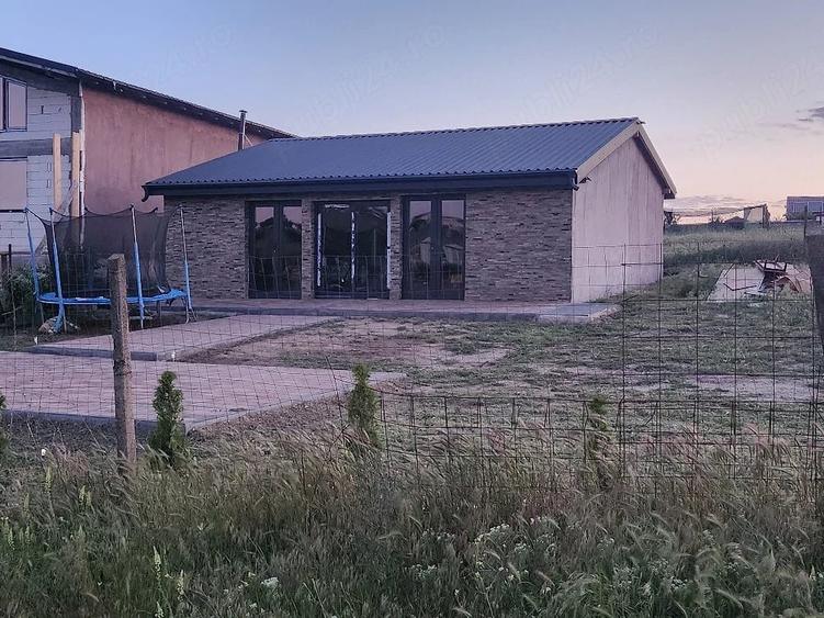 Casă cu 3 camere cu Teren 630 Mp în Central