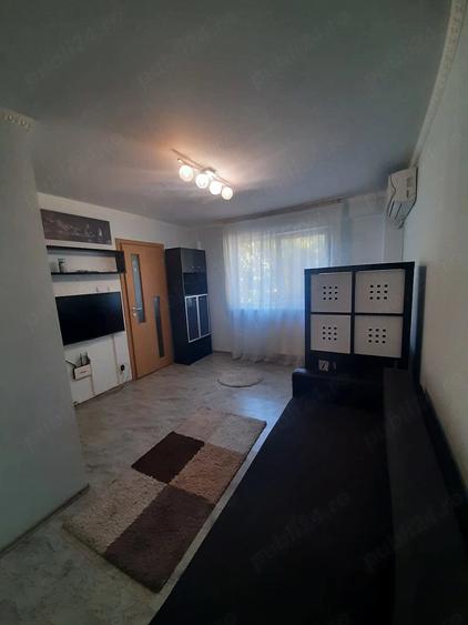 Garsonieră decomandată în Berceni