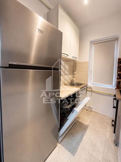 Apartament cu 2 camere semidecomandat, mobilat în Gheorghe Lazăr