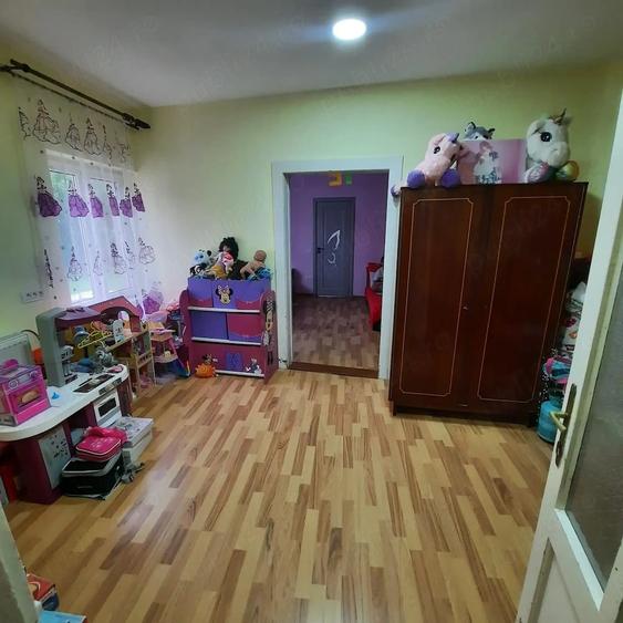 Casă cu 4 camere cu Teren 350 Mp în Șega
