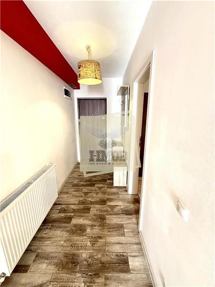 Apartament cu 2 camere semidecomandat, mobilat în Aeroport
