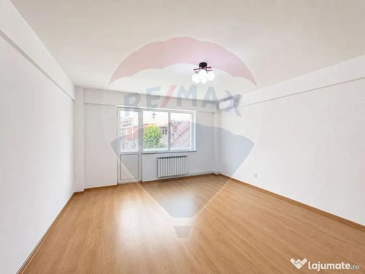Casă cu 6 camere cu Teren 180 Mp în Giulești