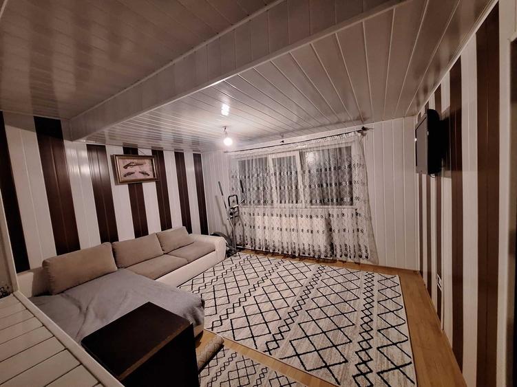 Apartament cu 3 camere decomandat în Țiglina 3