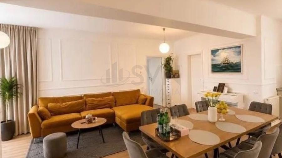 Apartament cu 3 camere semidecomandat, mobilat în Nord