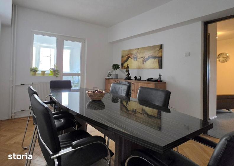 Apartament cu 4 camere decomandat în Centrul Istoric
